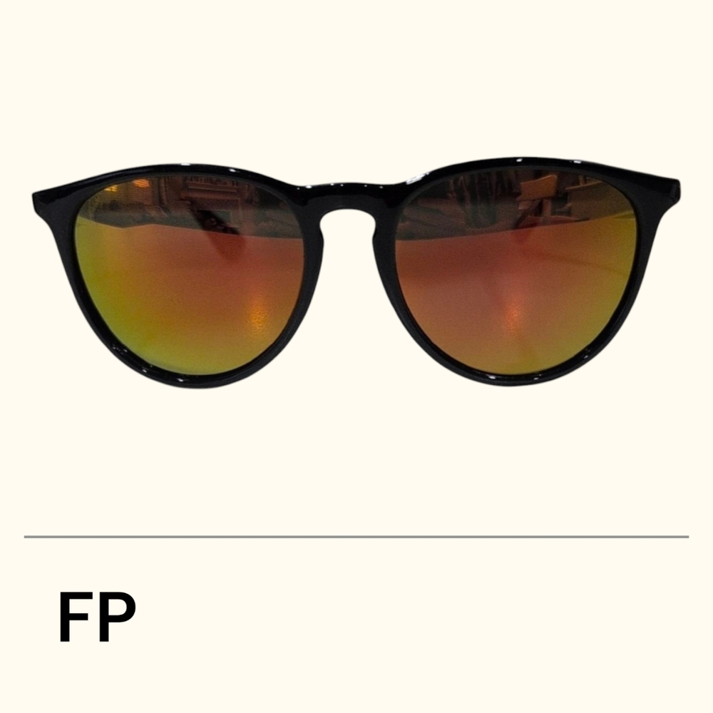 Fashion Poshers Black and Gold Sunglasses